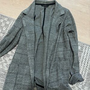 Banana Republic Black and White Houndstooth Blazer